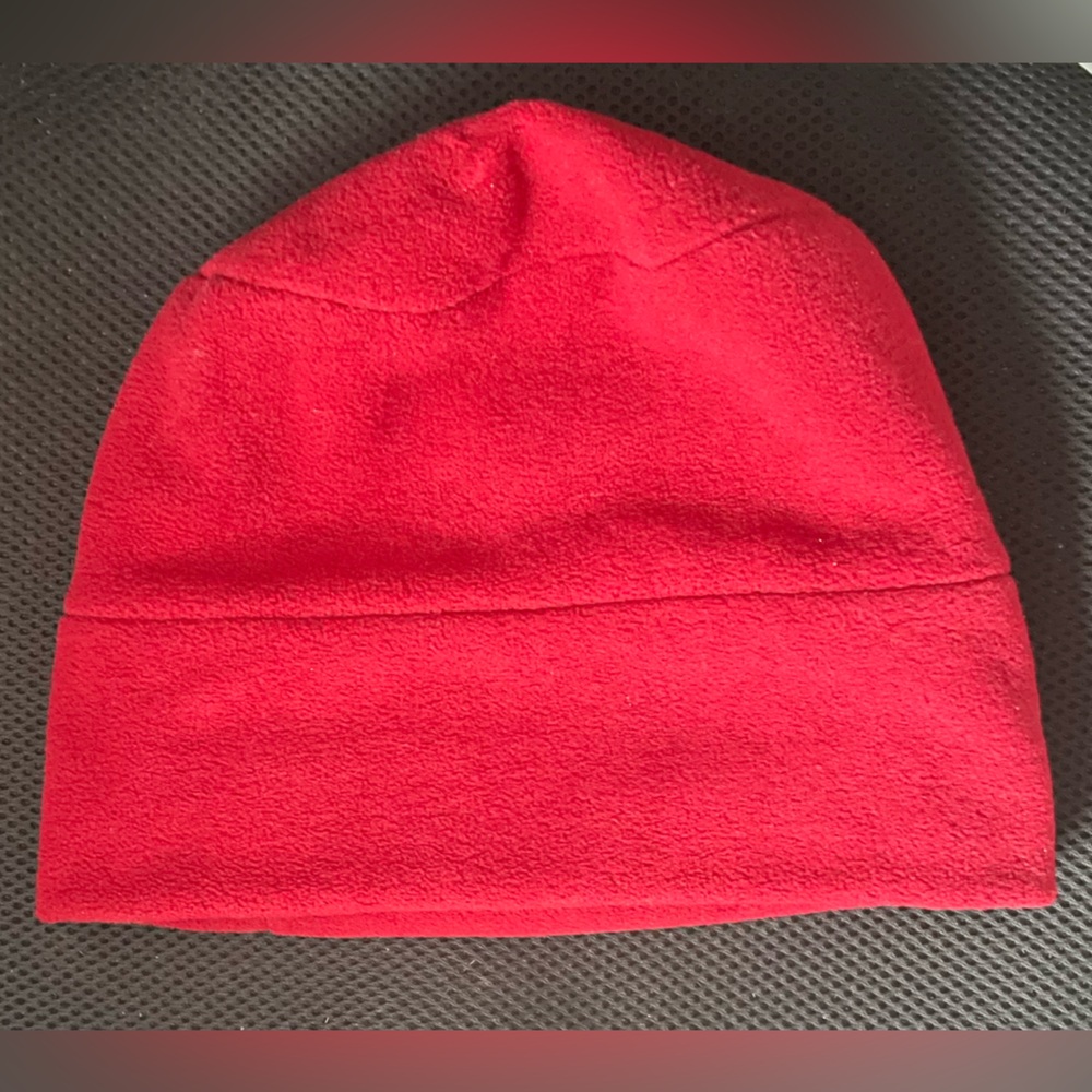 HOT PAWS UNISEX RED HAT NWOT